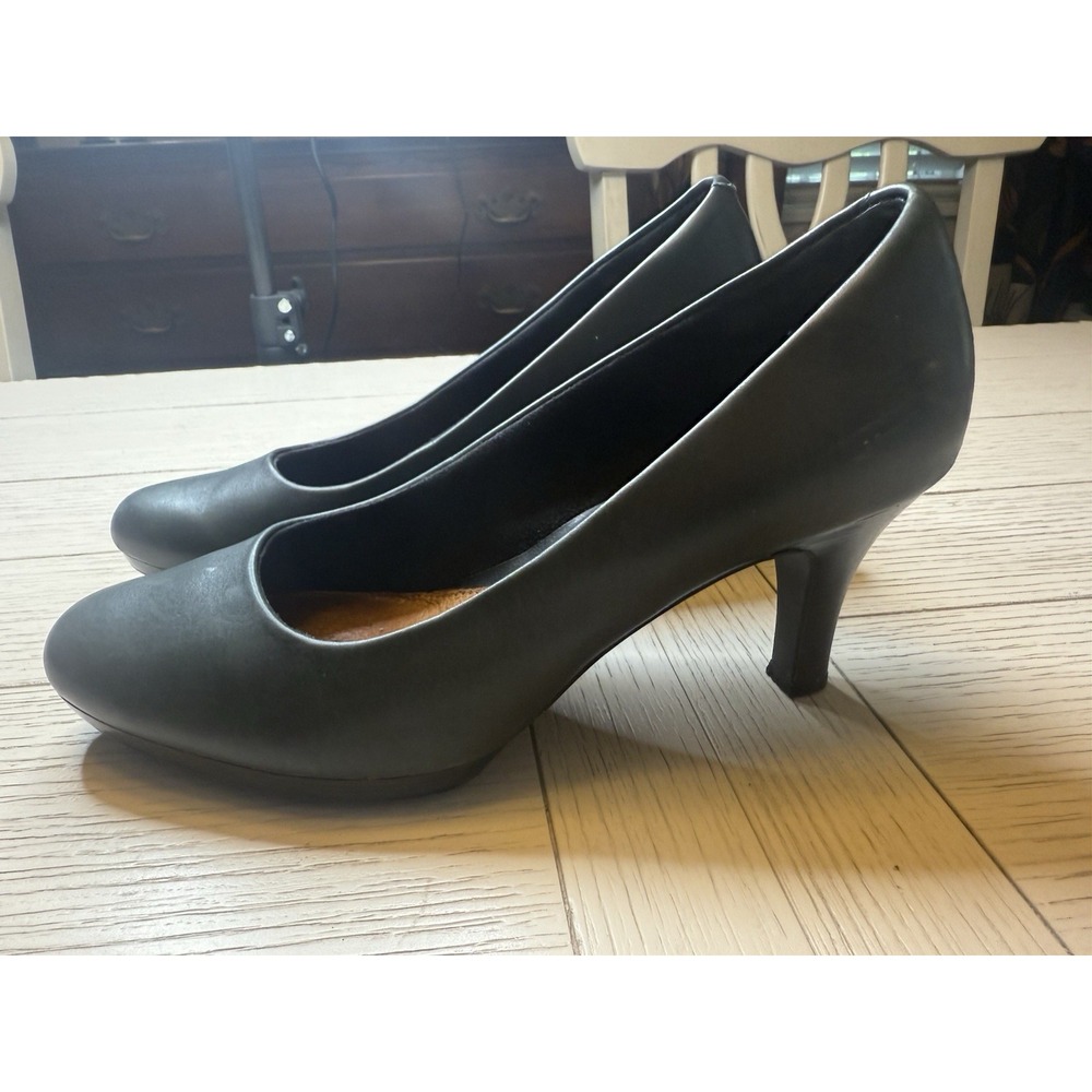 CLARKS ARTISAN Gray Leather Classic Approx 3"Heel Pumps Women's‎ Size US 8.5 M